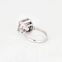 Bague en Or blanc avec Kunzite