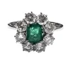 Bague en or blanc avec émeraude et diamants