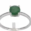 Bague en or blanc avec émeraude