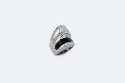 Bague en or blanc avec onyx et diamants