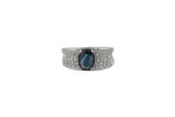 Bague en or blanc avec pavé de diamants