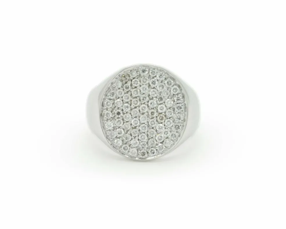 Bague en or blanc avec pavé de diamants