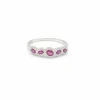 Bague en or blanc avec rubis et diamants