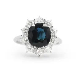 Bague en or blanc avec saphir et diamants 0,70