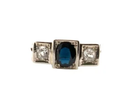 Bague en or blanc avec saphir et diamants