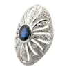 Bague en or blanc avec saphir central et diamants