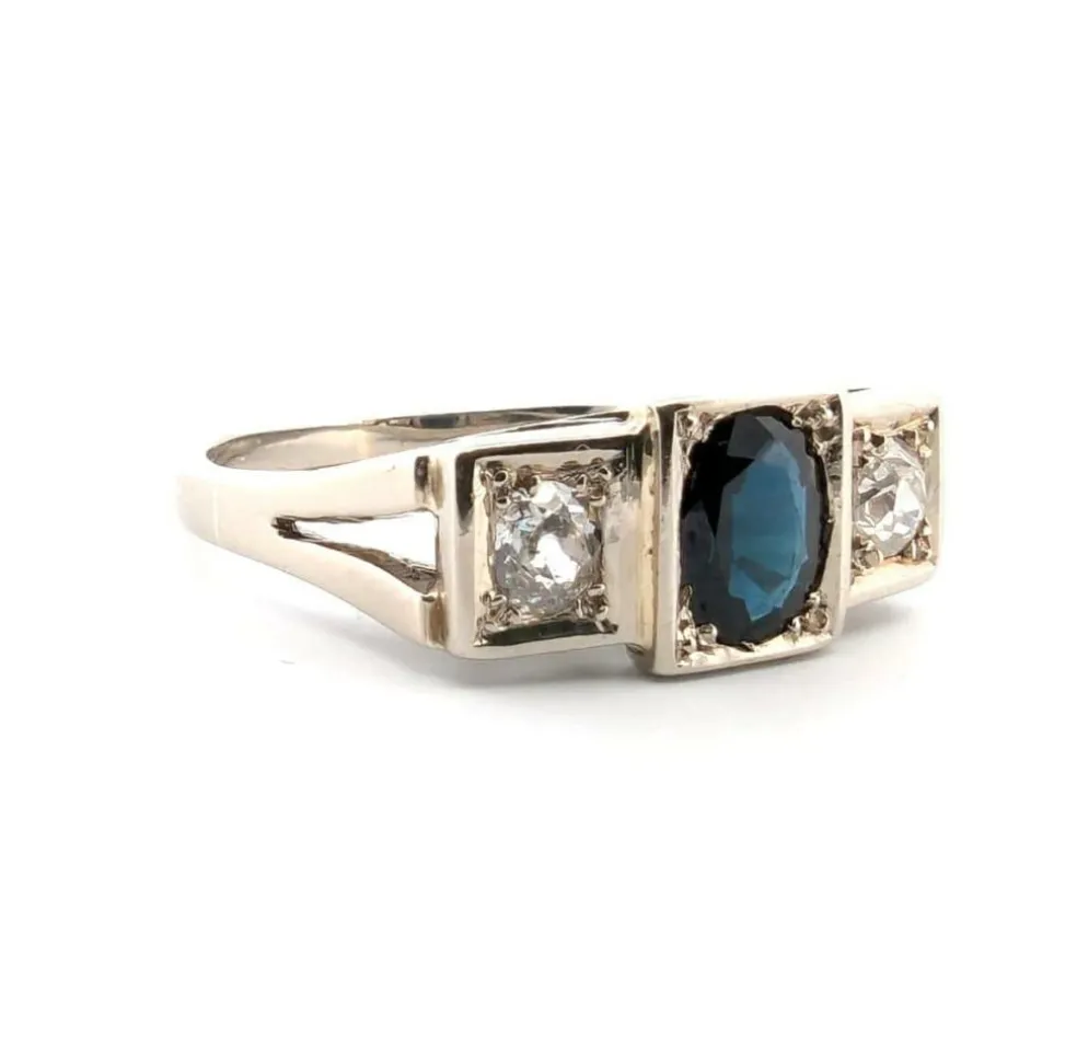 Bague en or blanc avec saphir et diamants