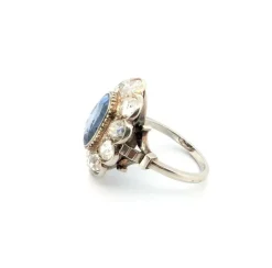 Bague en or blanc avec saphir et diamants