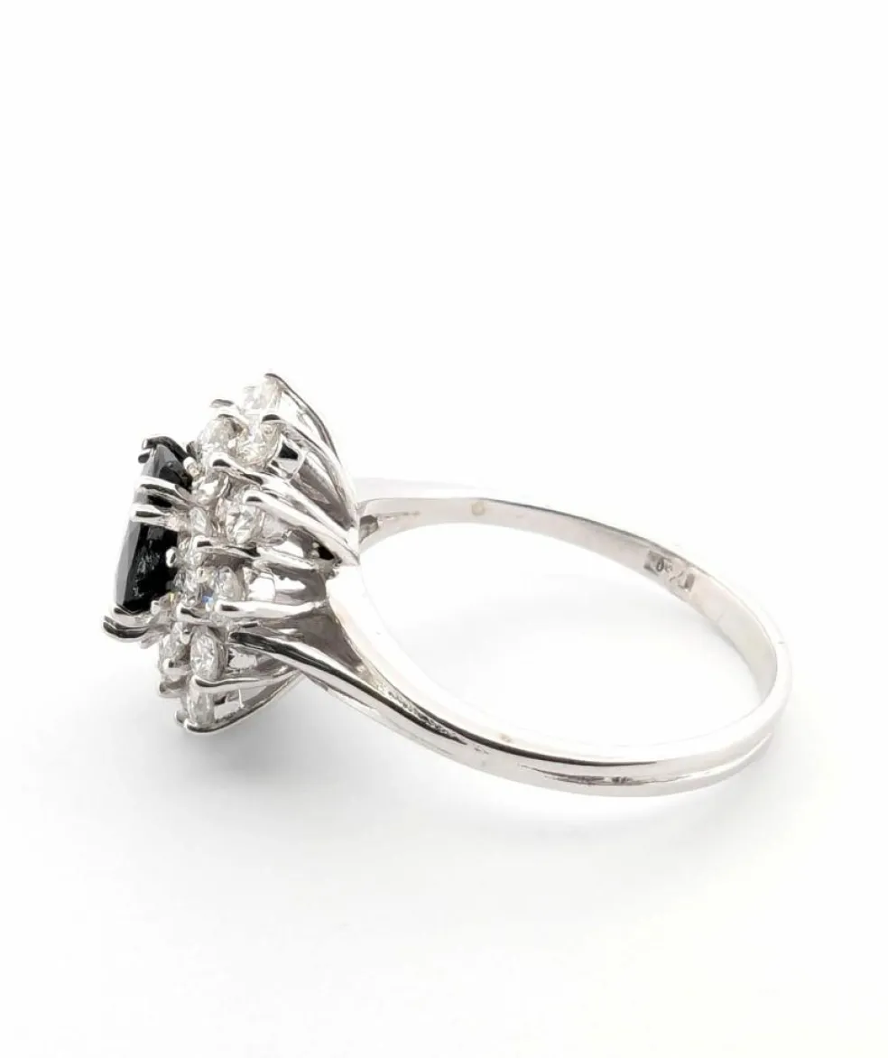 Bague en or blanc avec saphir et diamants