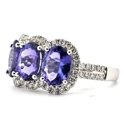 Bague en or blanc avec tanzanites et diamants