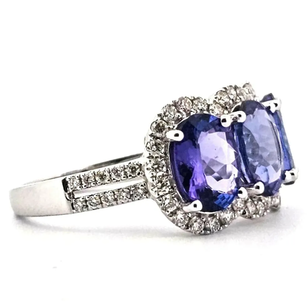 Bague en or blanc avec tanzanites et diamants