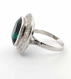 Bague en or blanc avec tourmaline verte et diamants