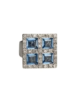 Bague en or blanc carrée, sertie de quatre aigue-marine et diamants