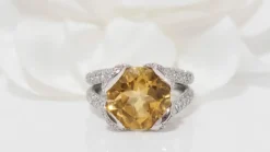 Bague en Or blanc, Citrine et Diamants