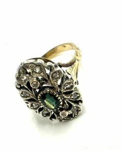 Bague en or blanc de style baroque avec péridot et diamants