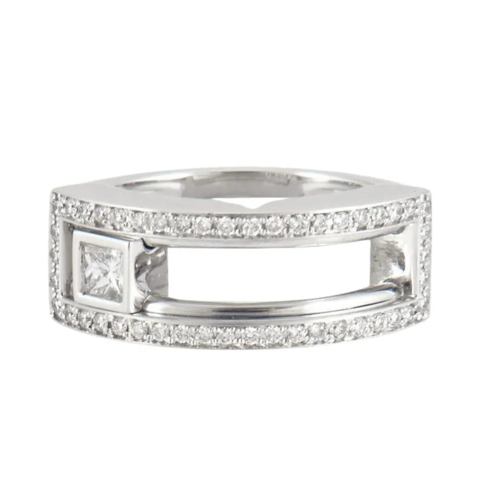 Bague en or blanc, diamant mobile