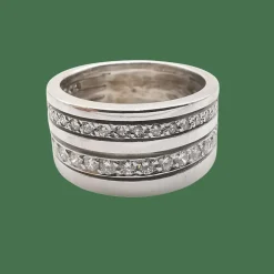Bague en or blanc diamants