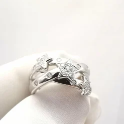 Bague en or blanc diamants
