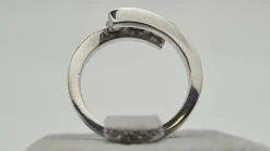 Bague en Or blanc, diamants
