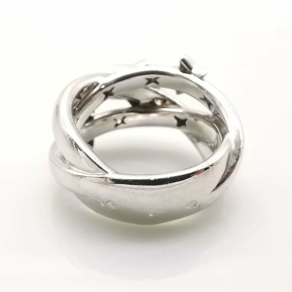 Bague en or blanc diamants