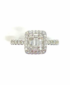 Bague en or blanc, diamants