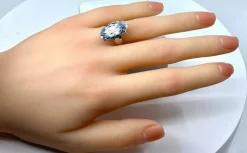 Bague en or blanc et aigue marine