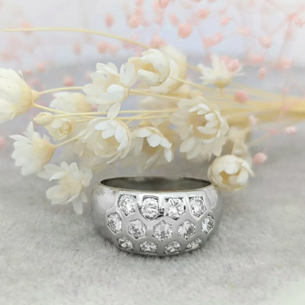 Bague en or blanc et diamants