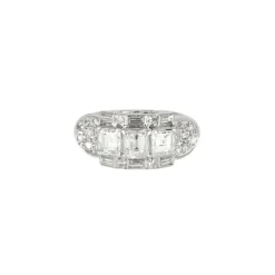 Bague en or blanc et diamants