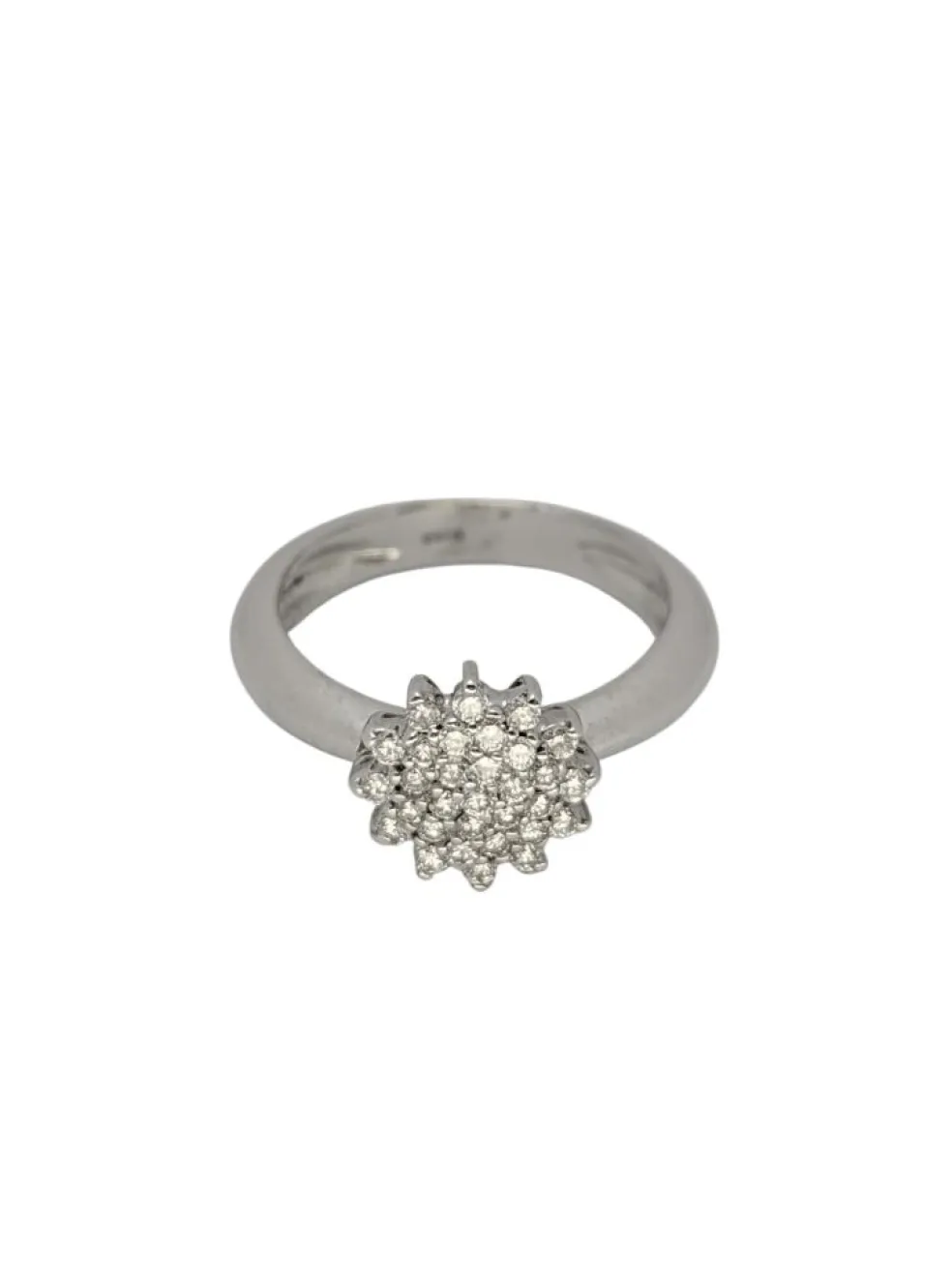 Bague en or blanc et diamants