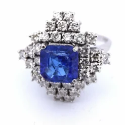 Bague en or blanc et diamants tanzanite