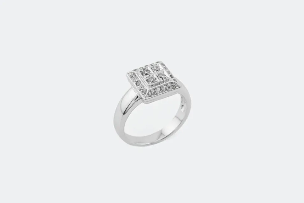 Bague en or blanc et diamants