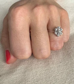 Bague en or blanc et diamants