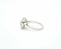 Bague en or blanc et diamants