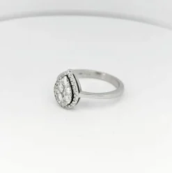 Bague en or blanc et diamants