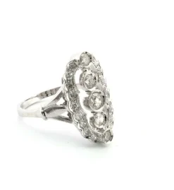 Bague en or blanc et diamants