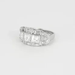 Bague en or blanc et diamants