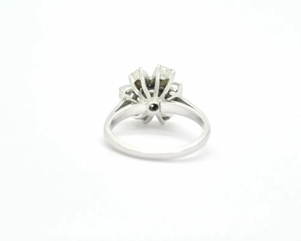 Bague en or blanc et diamants