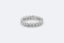 Bague en or blanc et diamants