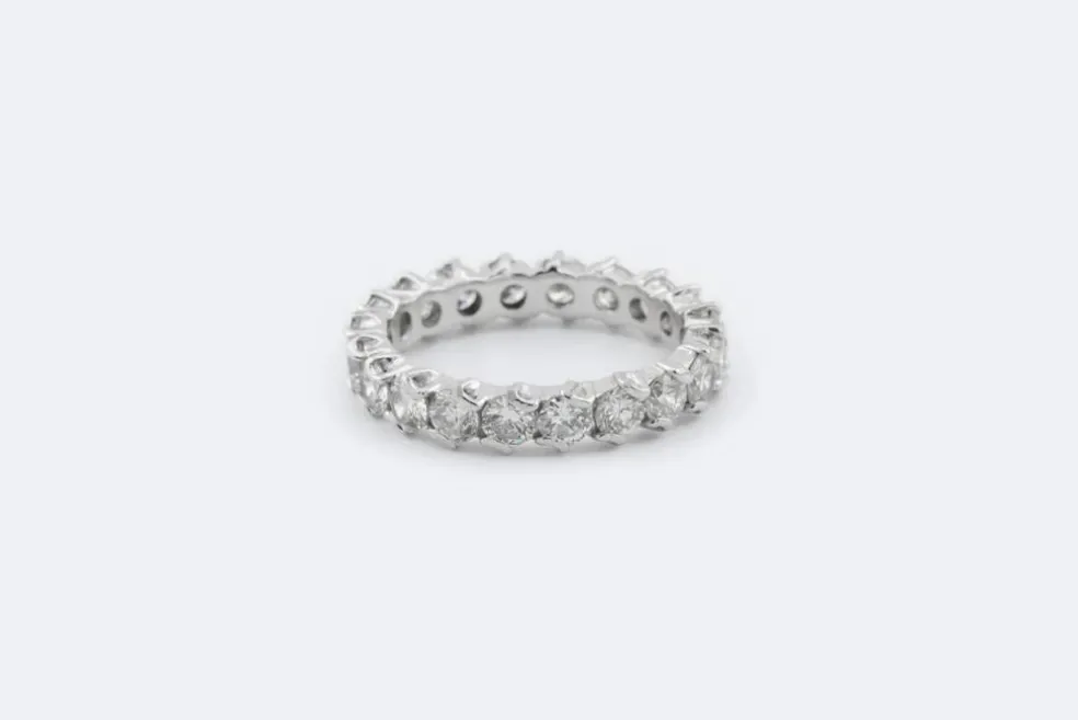 Bague en or blanc et diamants