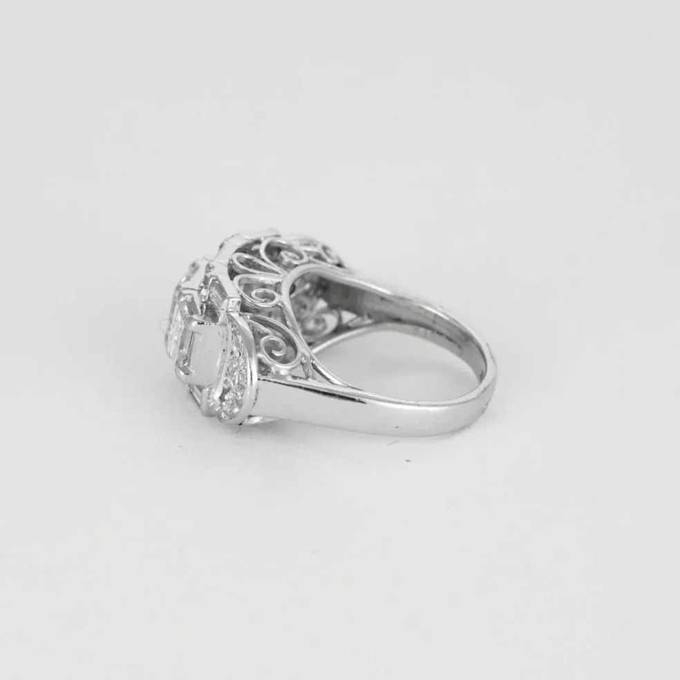 Bague en or blanc et diamants