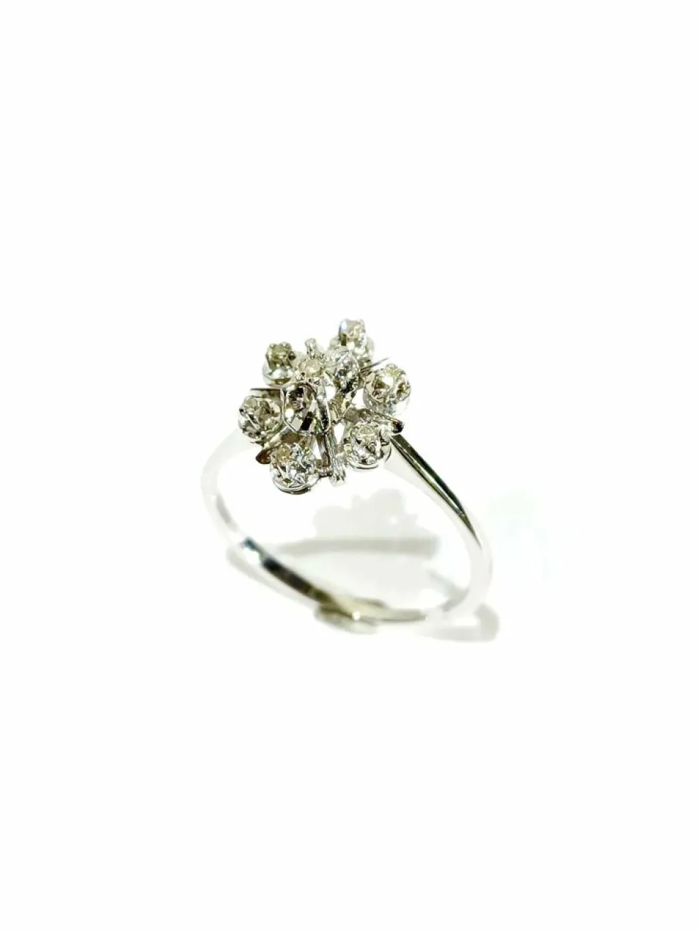 Bague en or blanc et diamants