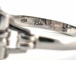 Bague en or blanc et diamants