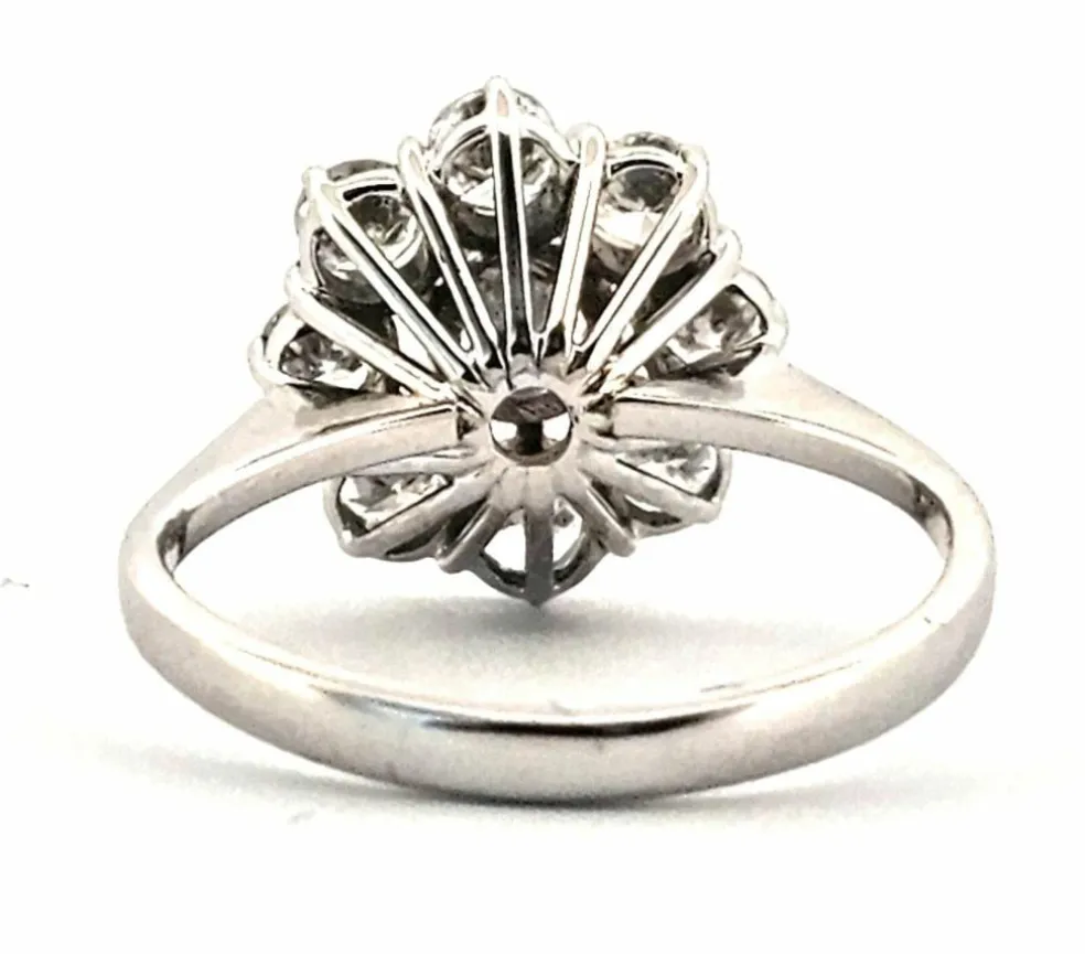 Bague en or blanc et diamants