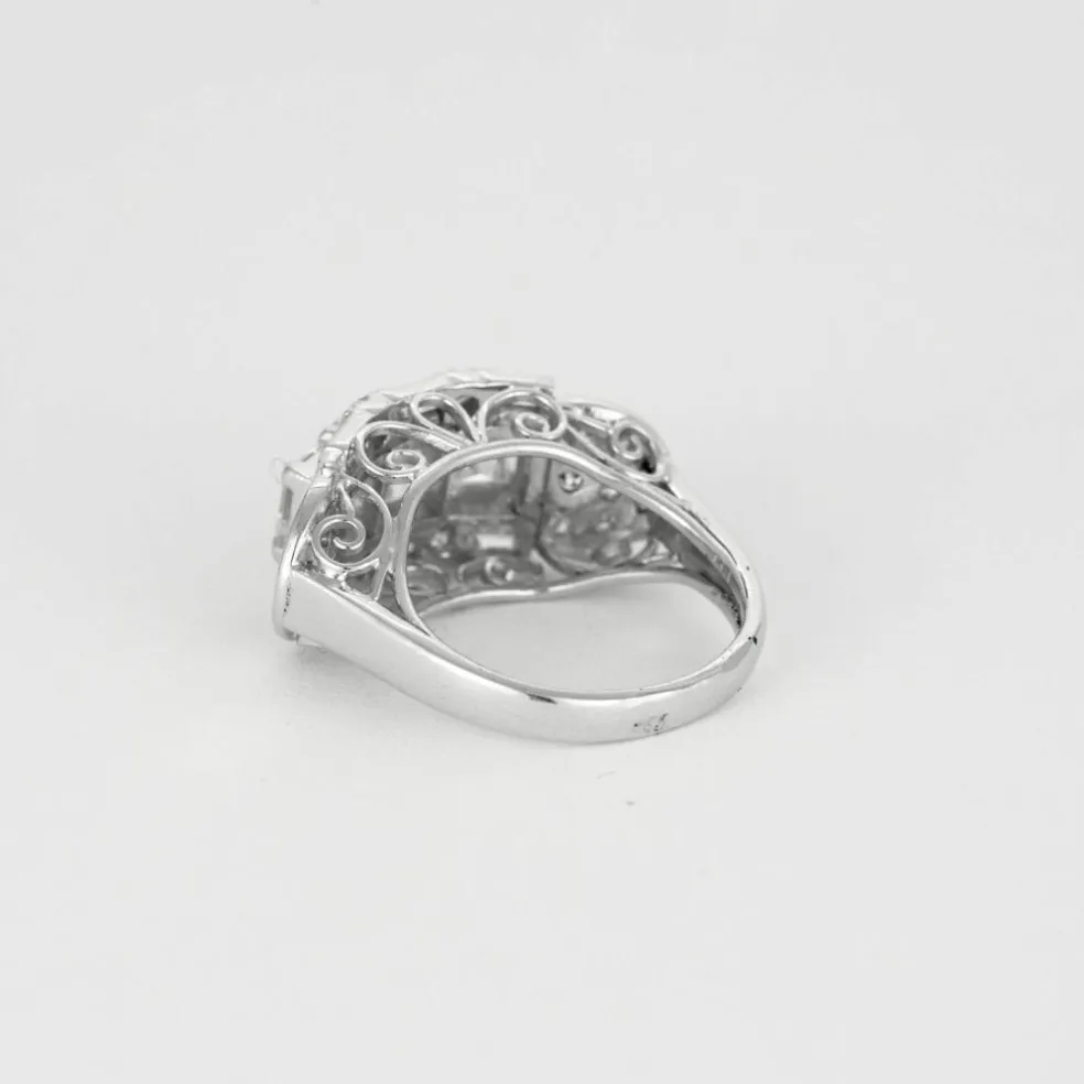 Bague en or blanc et diamants
