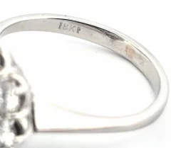 Bague en or blanc et diamants