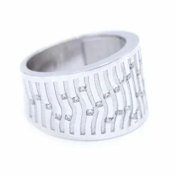 Bague en or blanc et diamants
