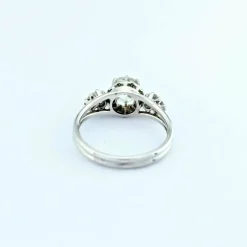 Bague en or blanc et diamants
