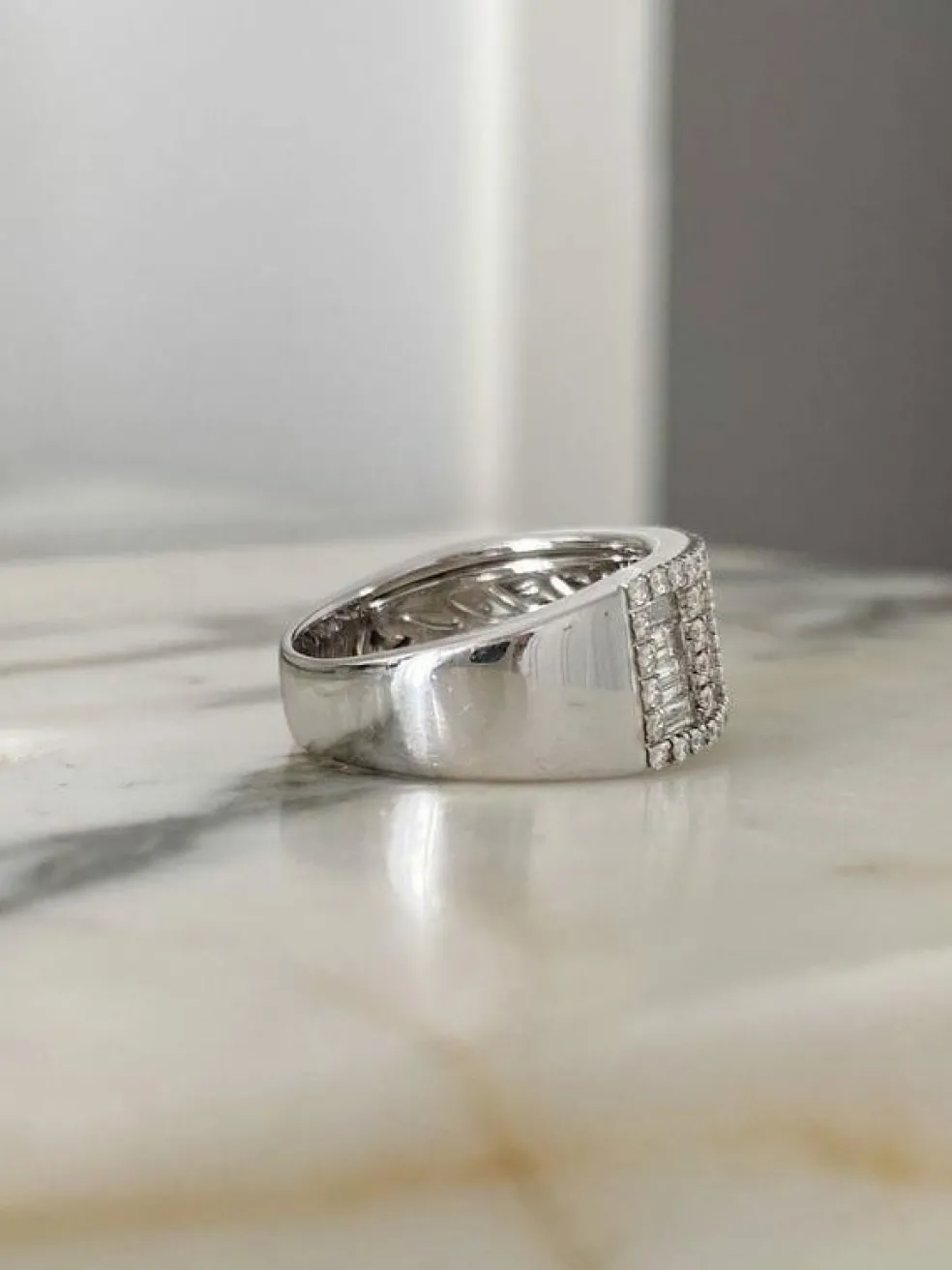 Bague en or blanc et diamants