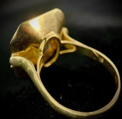 Bague en or blanc et jaune sertie de 1,80 carats de diamants