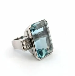 Bague en or blanc massif avec aigue-marine et diamants